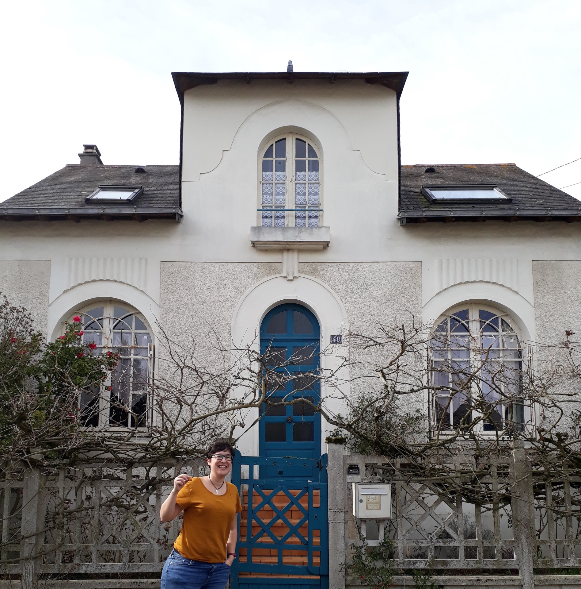 Parte principal de la casa ( yo vivo detrás)